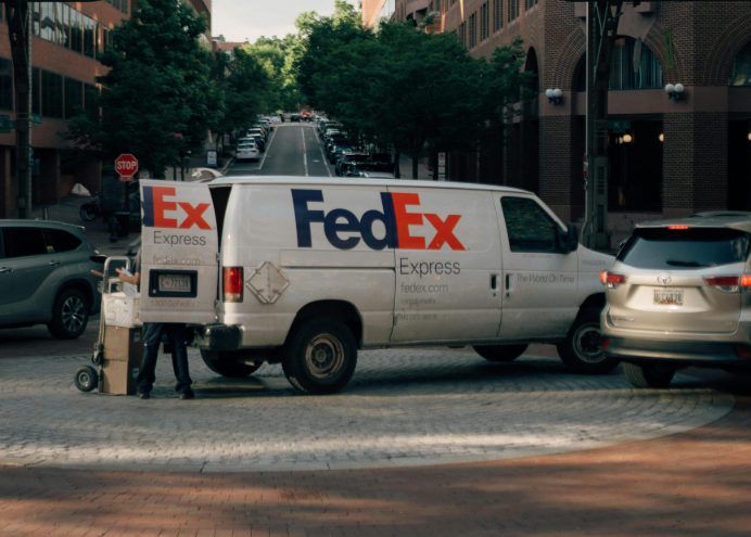 TikTok/Temu 半托管賣家：如何對接低價 FedEx 賬號？